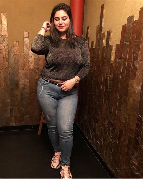 Curvy Indians (@curvyindians) • Instagram photos and videos